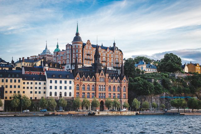 Tredje test, författare ska visas


    Av:&nbsp;
    
        Restaurang Odenplan
     • Djurgården